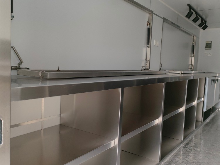 Shipping-Container-Restaurant-Inside